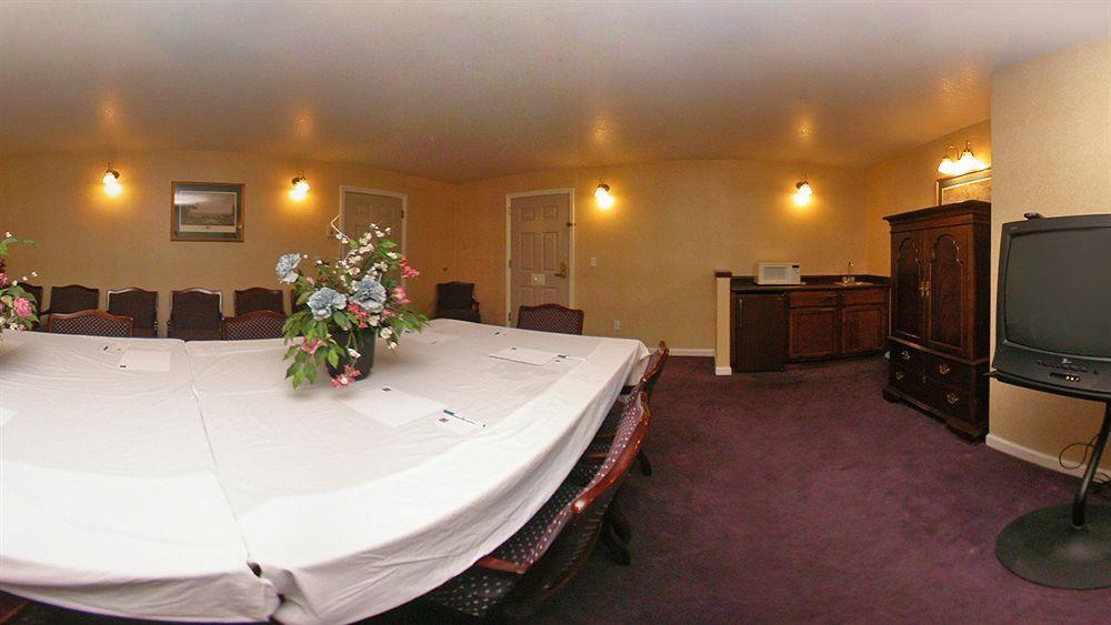 Comfort Suites Red Bluff Near I-5 Zewnętrze zdjęcie