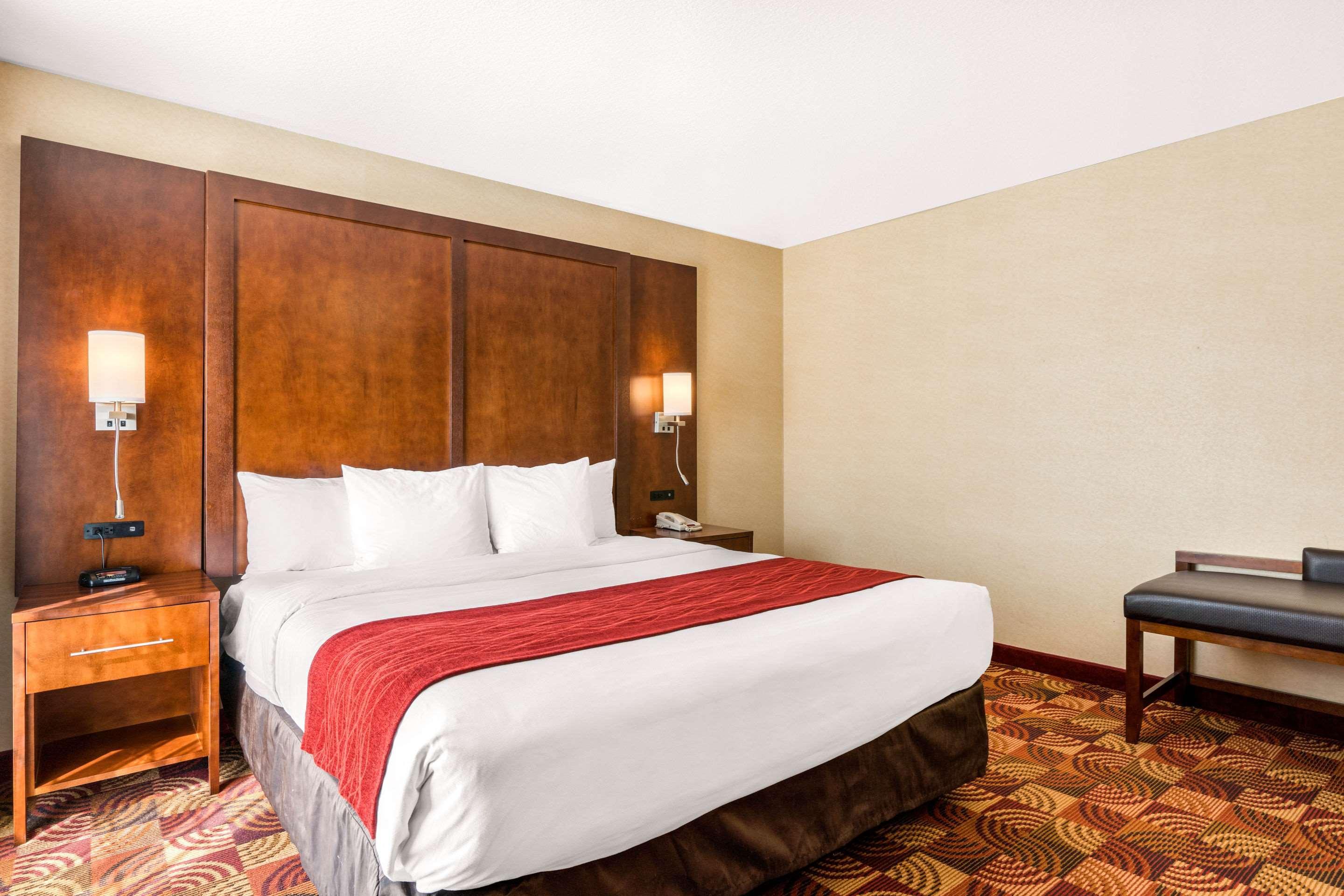 Comfort Suites Red Bluff Near I-5 Zewnętrze zdjęcie