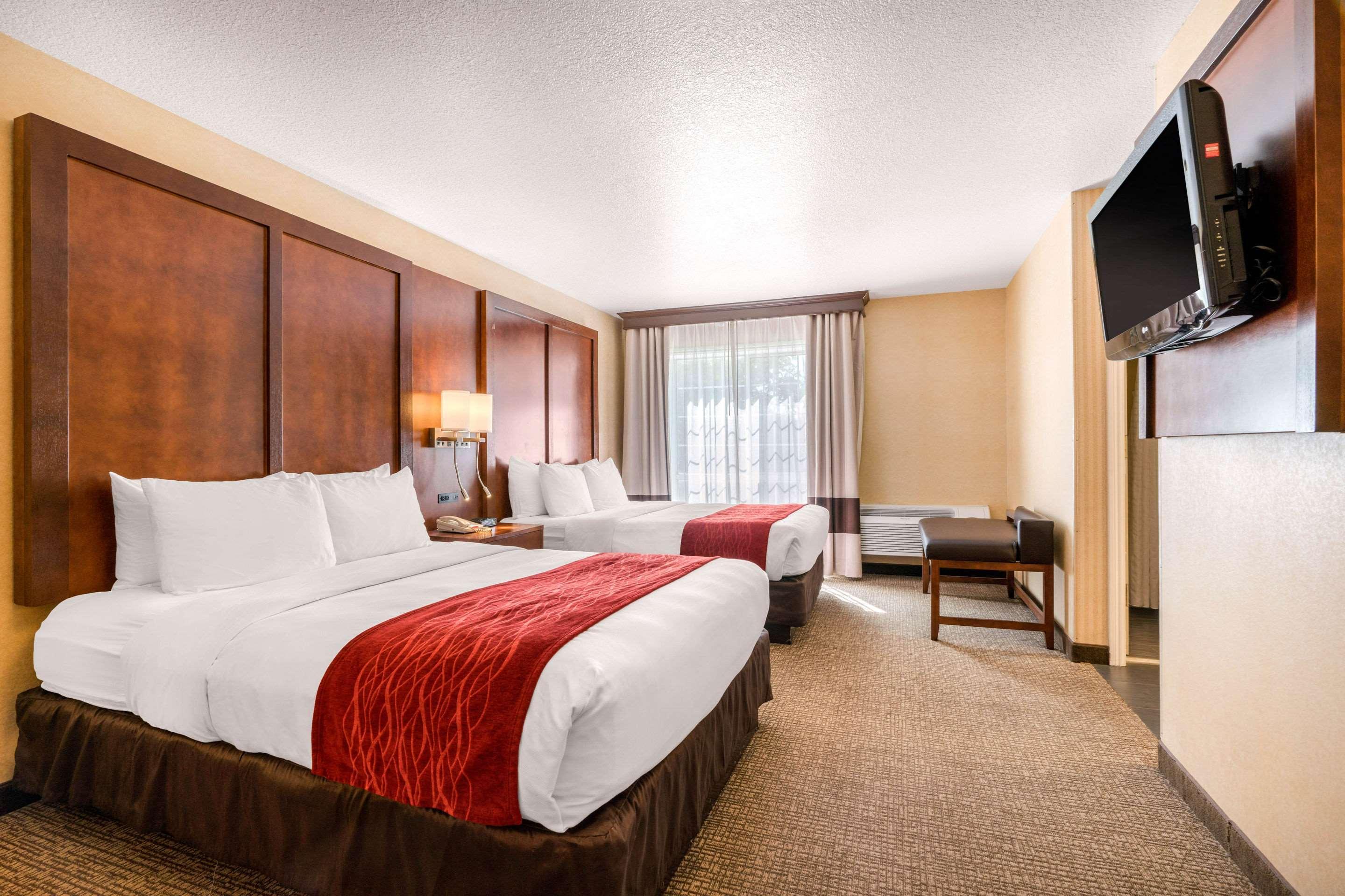 Comfort Suites Red Bluff Near I-5 Zewnętrze zdjęcie