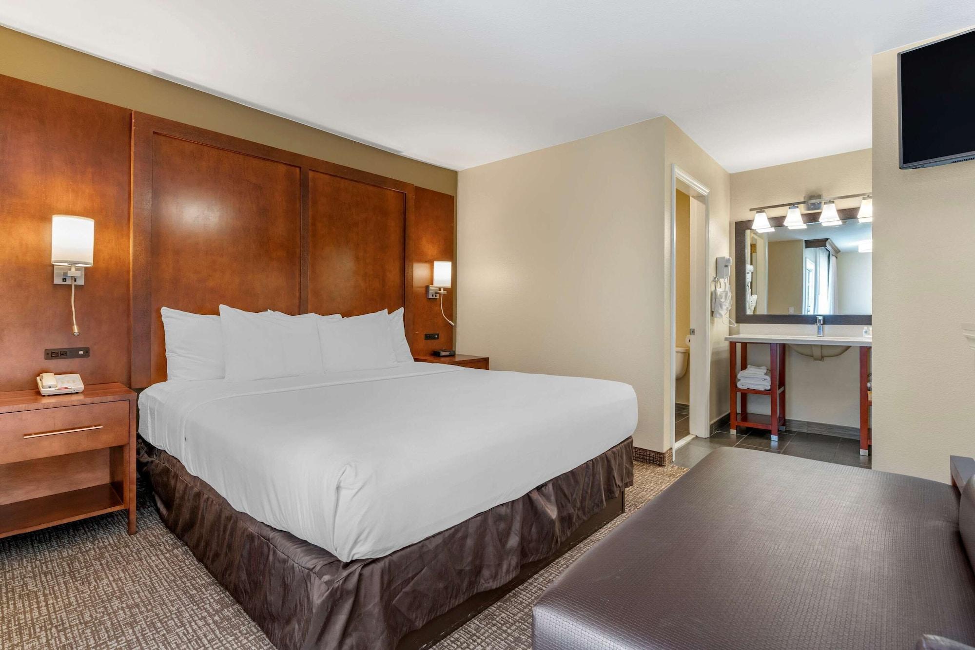 Comfort Suites Red Bluff Near I-5 Zewnętrze zdjęcie