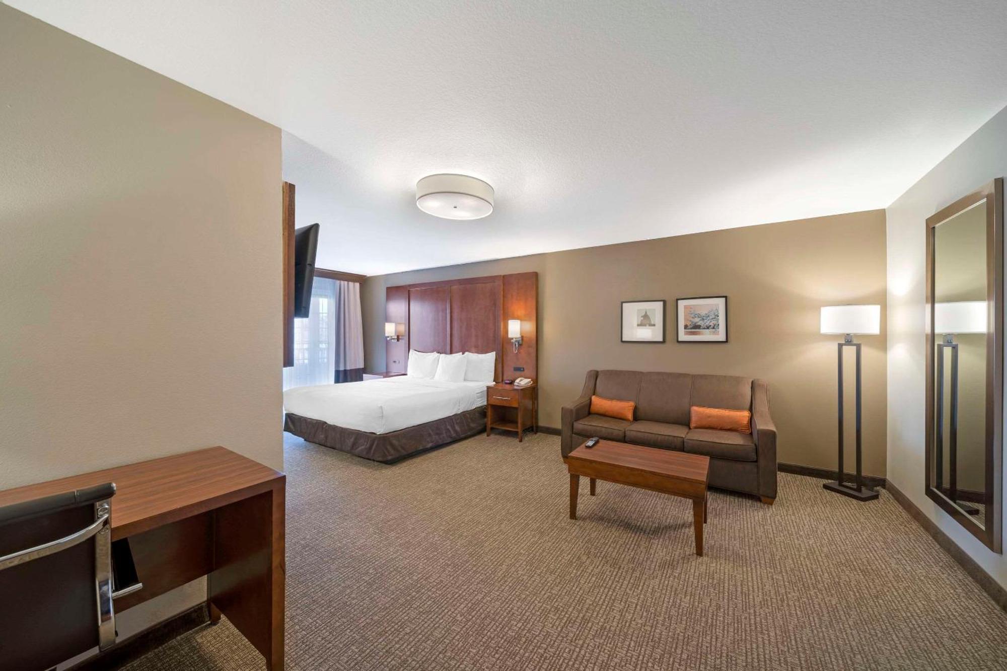 Comfort Suites Red Bluff Near I-5 Zewnętrze zdjęcie