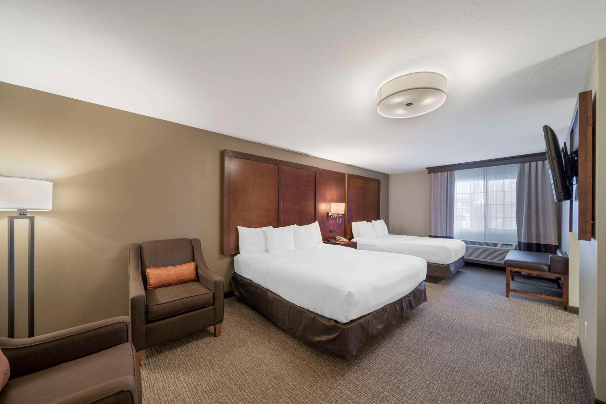 Comfort Suites Red Bluff Near I-5 Zewnętrze zdjęcie